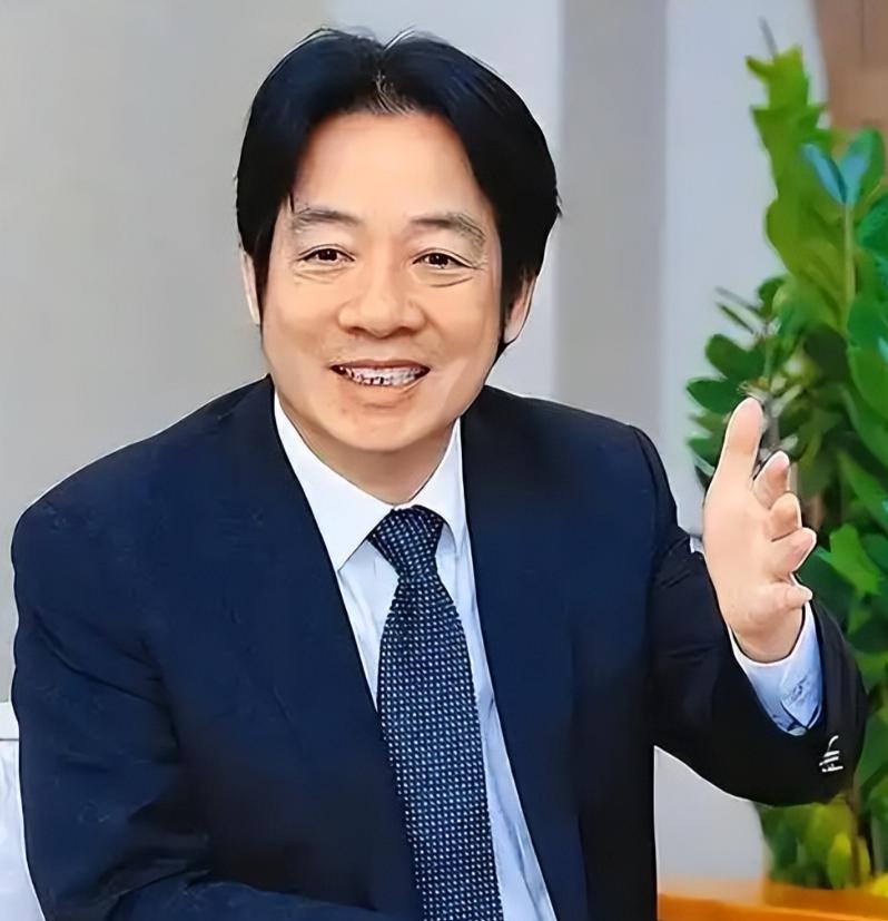 就在刚刚，

台独分子赖清德突然宣布，

1月28日，台民进党当局赖清德出席2月