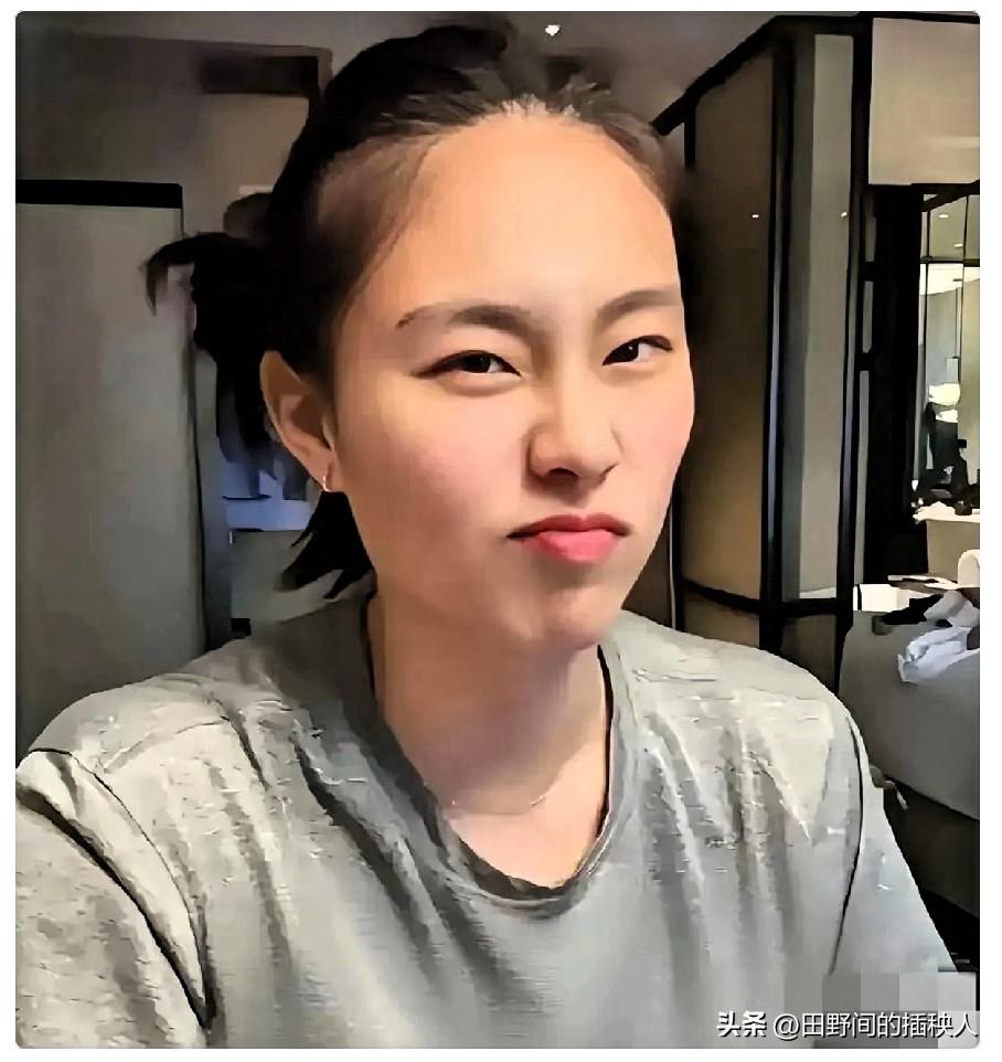 好奇查了下王思雨的出身，
不查不知道，一查吓一跳！
她根本不是什么资源咖，纯纯草