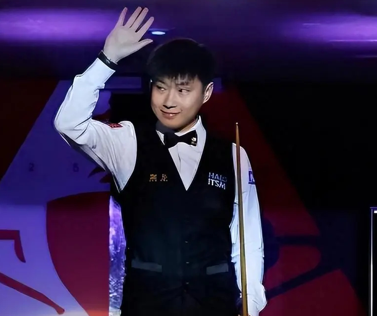 英锦赛8强决出4席 中国军团3人出局 丁俊晖赵心童今日冲线斯诺克英锦赛 2025