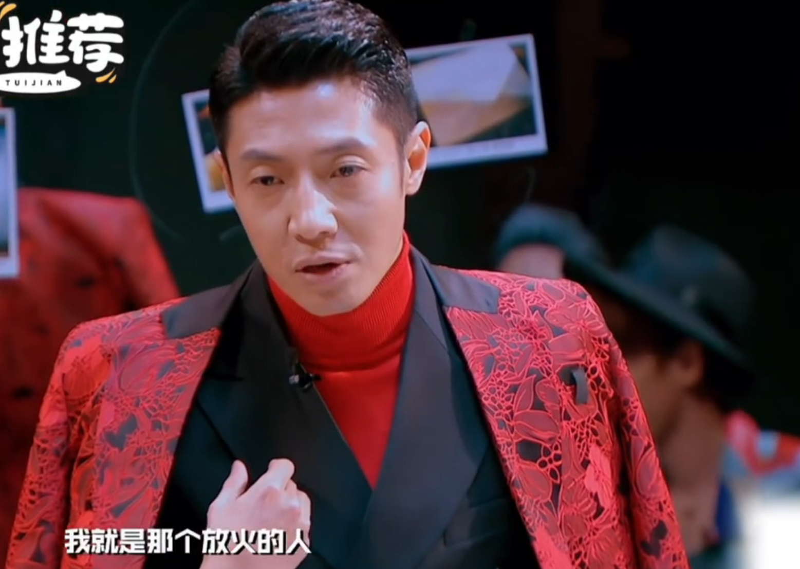 撒贝宁吸氧我是专业的撒贝宁吸氧 没想到撒贝宁指导氧气瓶这么熟练，居然还自夸吸氧专