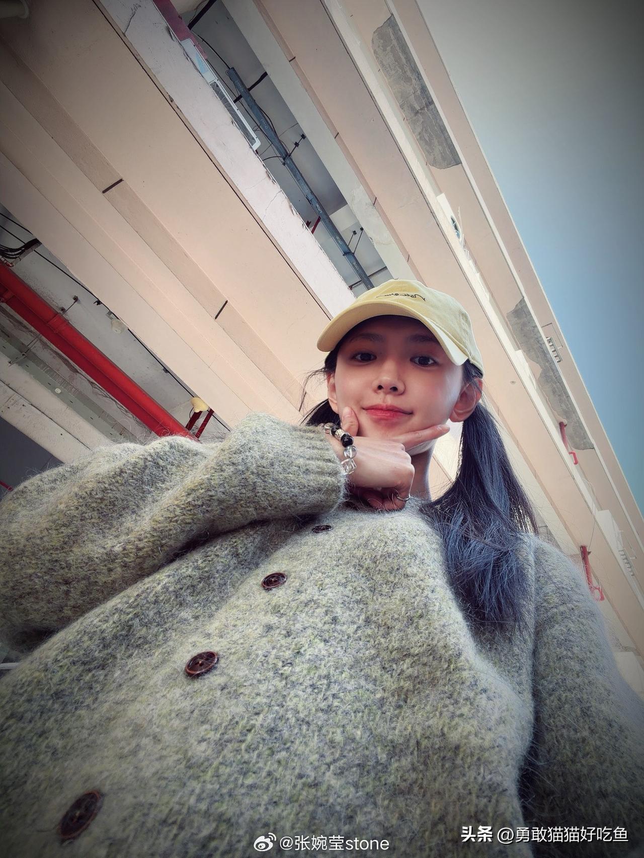 张婉莹分享图片