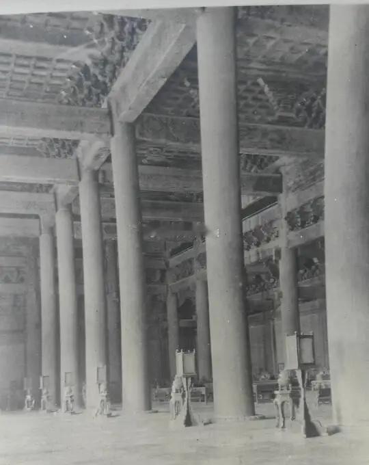 看看一百年前的故宫吧！翻开历史的相册，窥见百年前的故宫。70年代以后据说就不让进