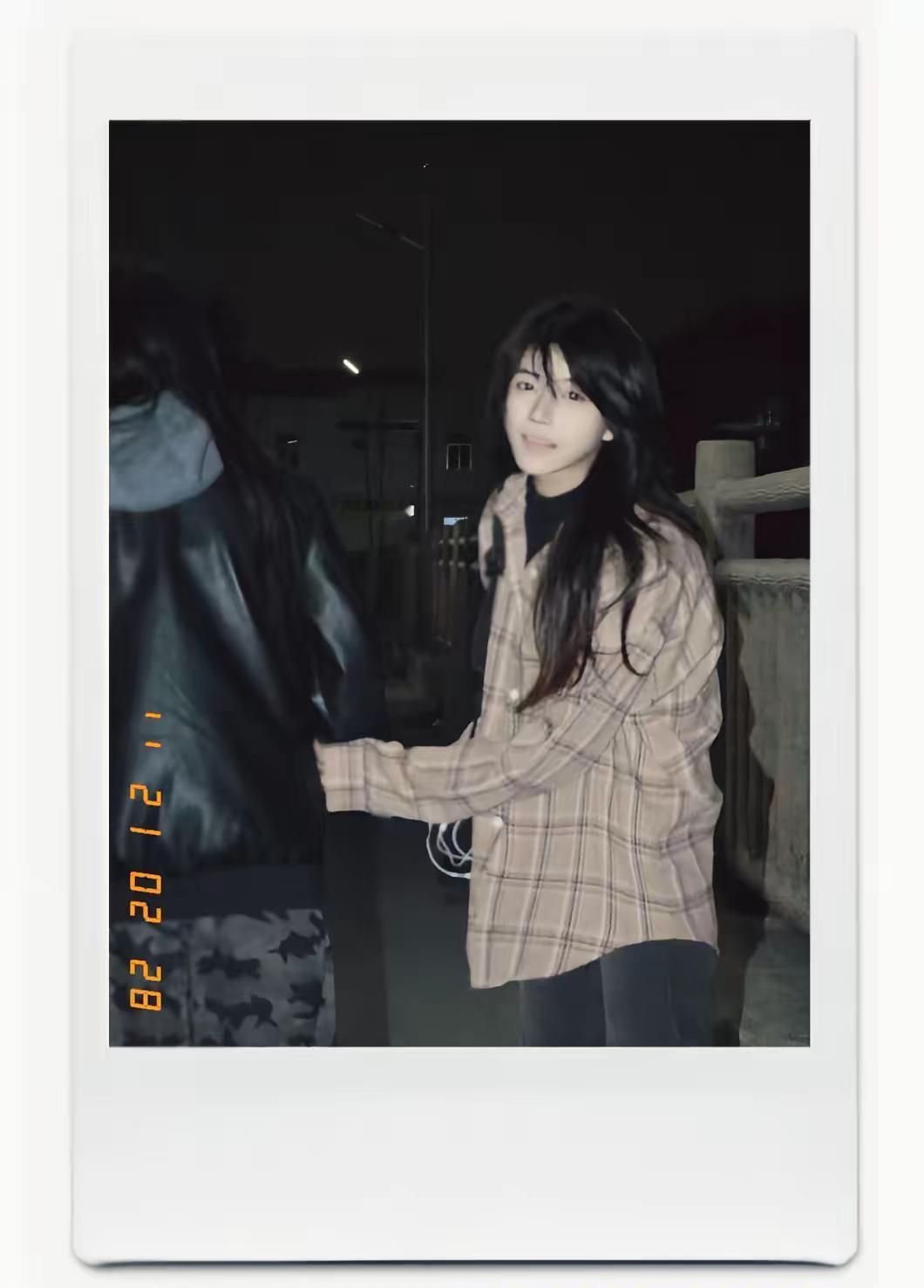 是我还不够好 la 长发t 低像素