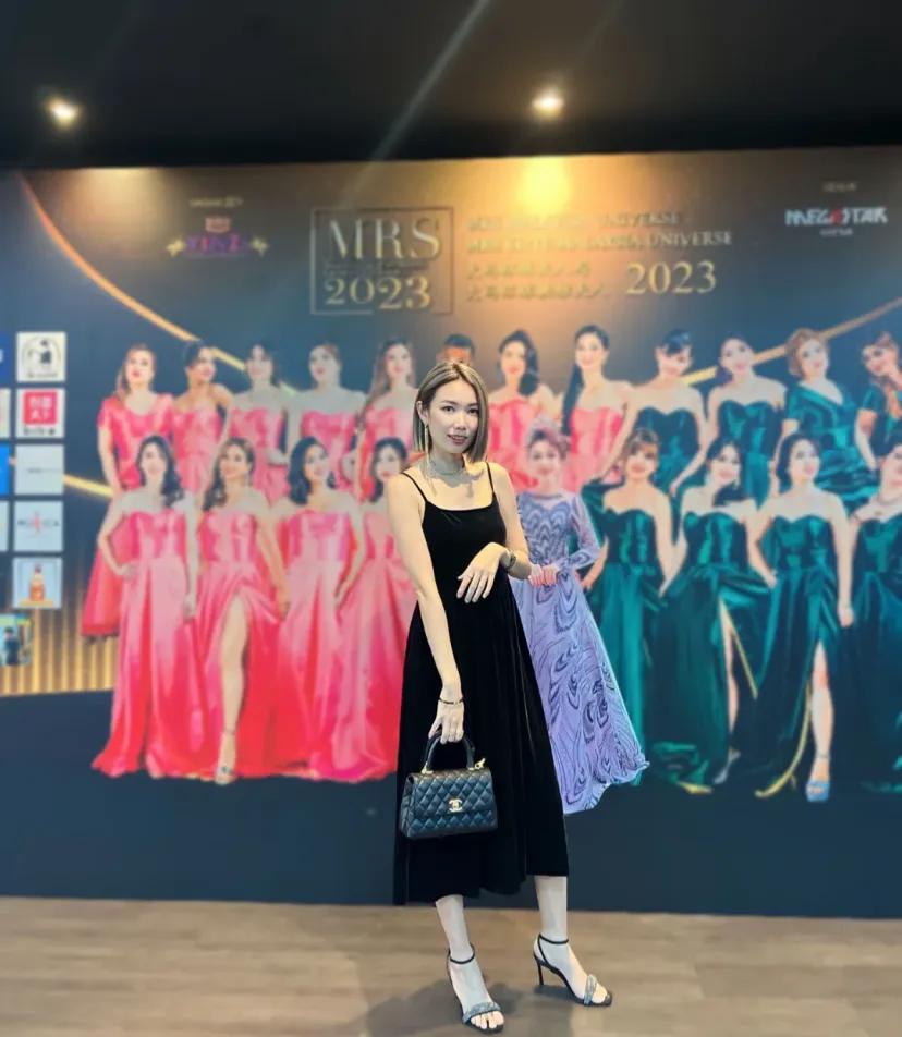 越简单越高级
1907年，哈佛大学退休教授詹姆斯，和好友卡尔森，打了个赌:“我一