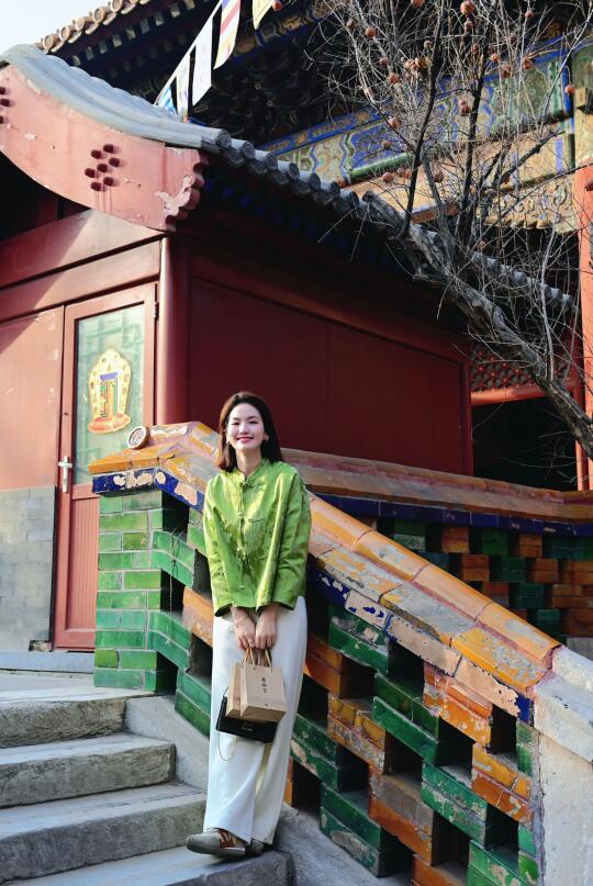 她在古建筑里穿了套新中式～🧚‍♀️ 谁懂这种