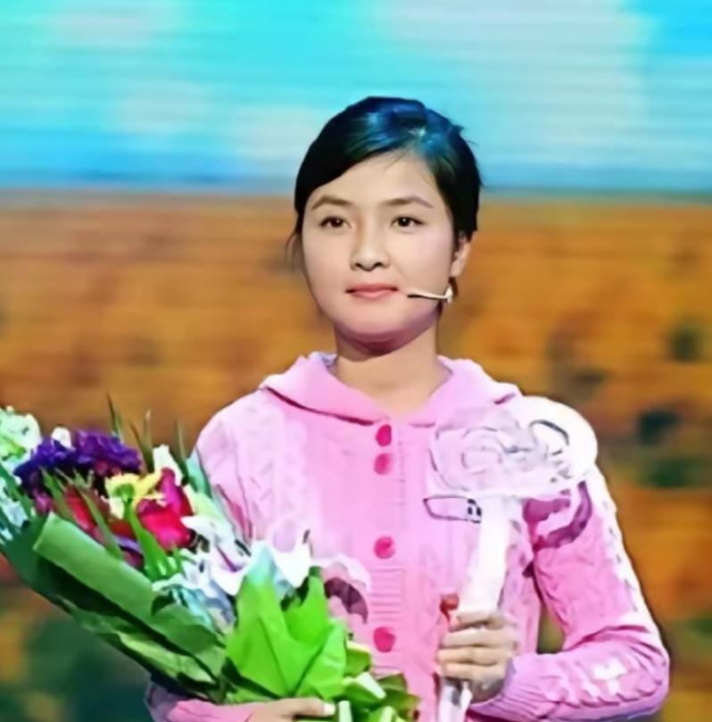 1996年，山西1女孩，5岁时父亲车祸去世，母亲无力抚养5个孩子，含泪把她送人，