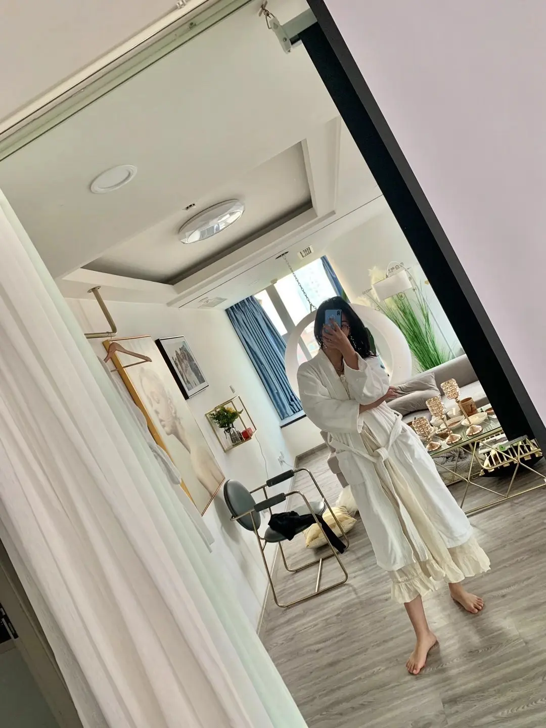 也许我太平凡了 又不太不甘心 无论怎么努力都没有用 每次都差一点 离我...