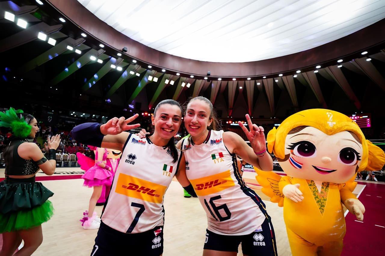 2025女排世锦赛 第53场: 🇮🇹意大利3-0德国🇩🇪（+1.5），三