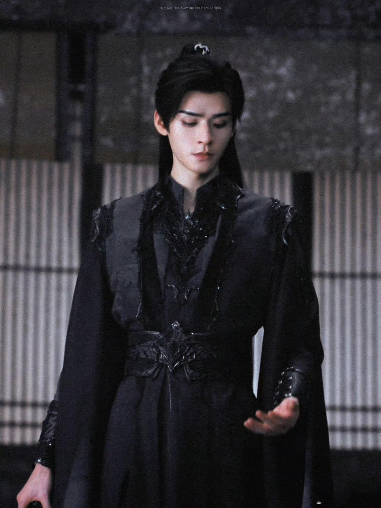 龚俊《暗河传》真·不语只一味争气！豆瓣IMDb评分涨，云合数据逆跌，原著作者力挺