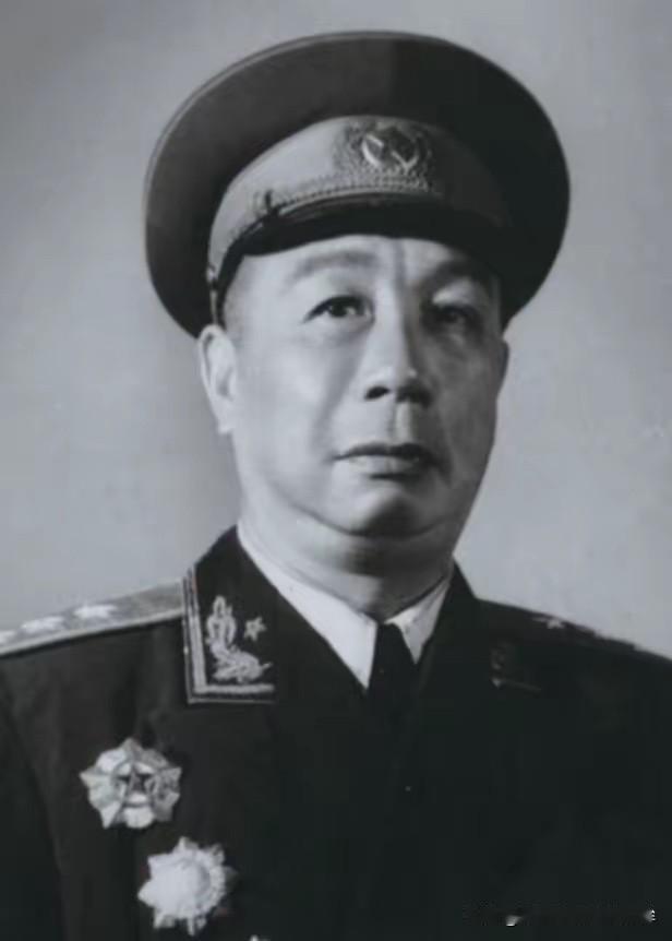 1980 年，开国上将陈士榘与妻子范淑琴经法院调解，正式离婚。两人养育了六个子女