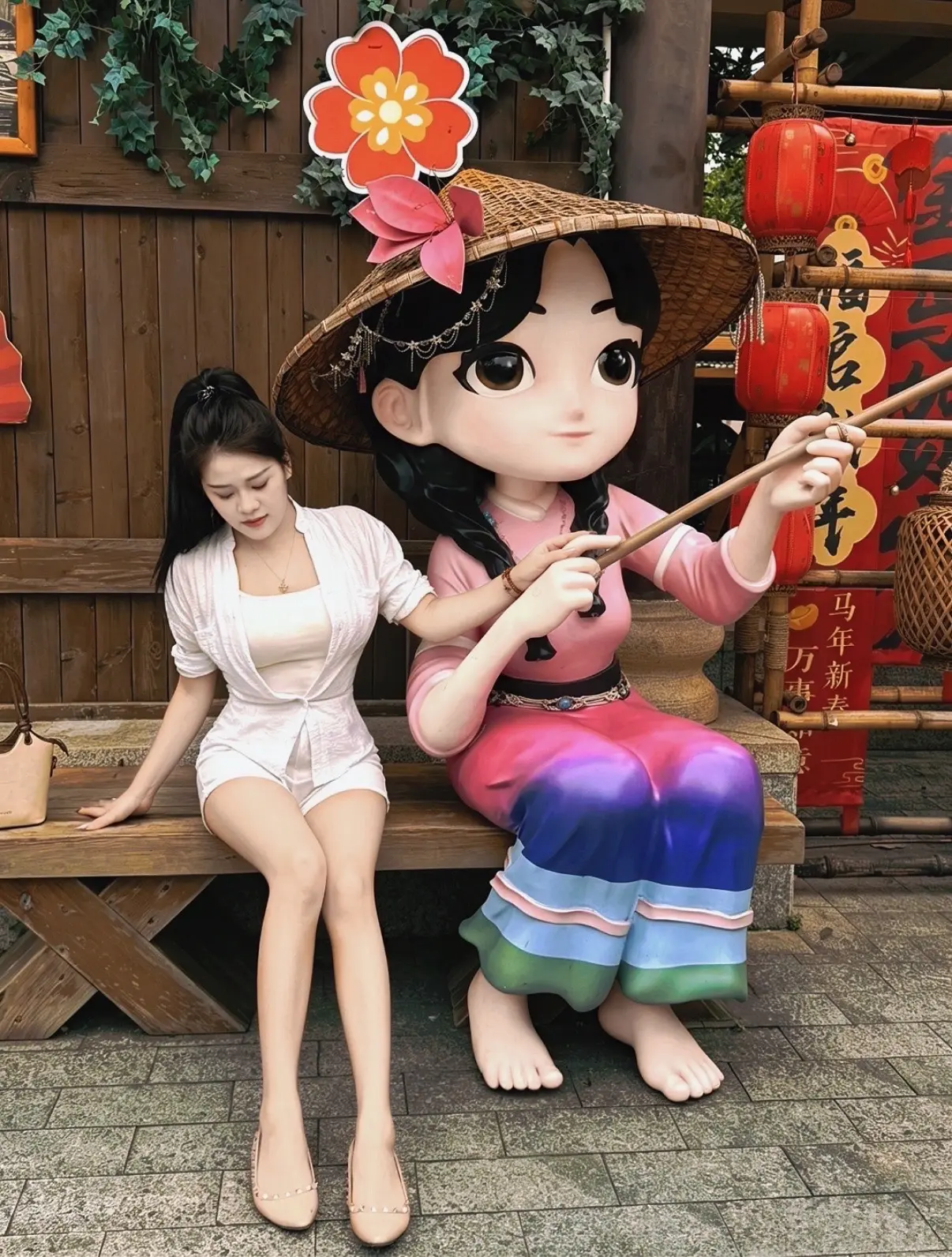 这个年纪，不可能很漂亮了，但一定要很快乐