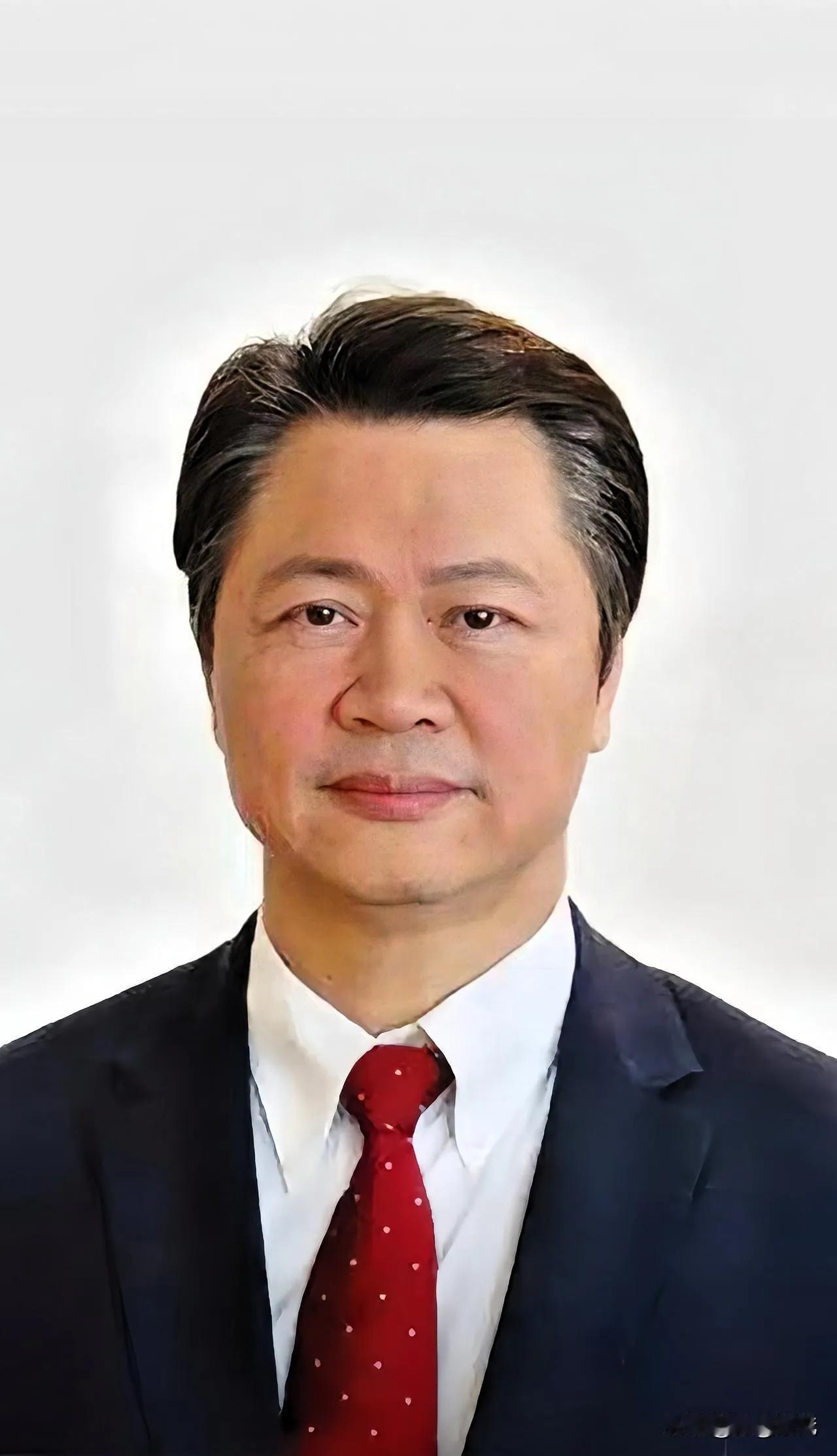 大陆高校福建农林大学，正式聘用赖岳谦。   
赖岳谦是耕耘于两岸议题的重要学者。