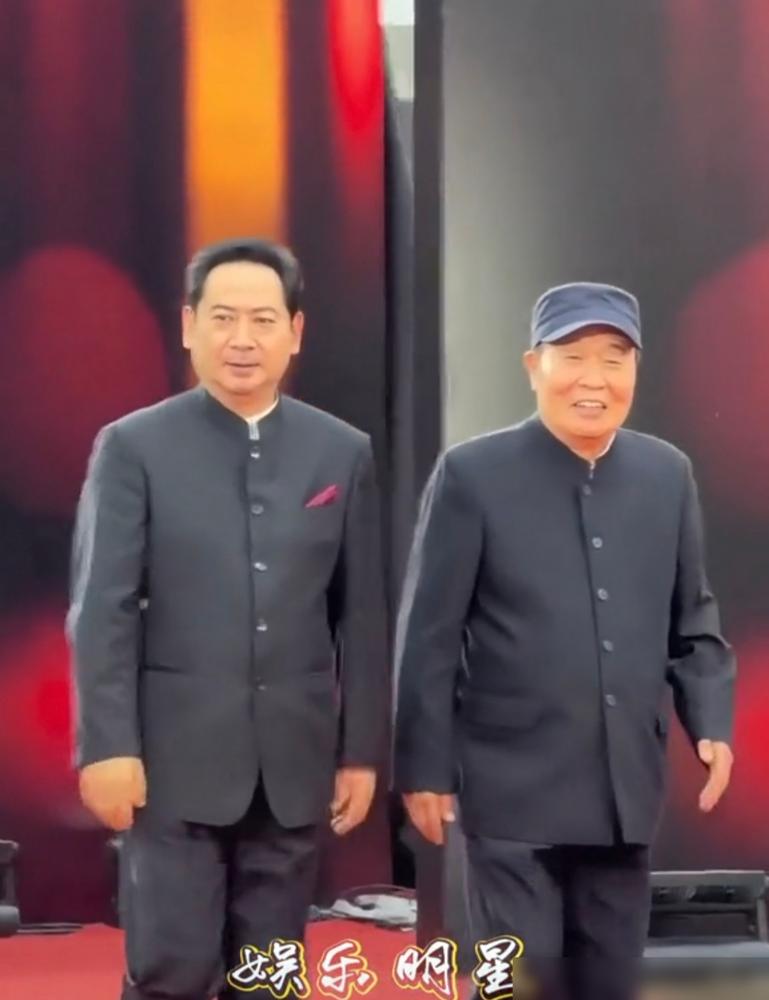 有种饭，叫老天爷追着喂。

说的就是刘劲、王伍福这种，伟人特型演员。

刘劲，演