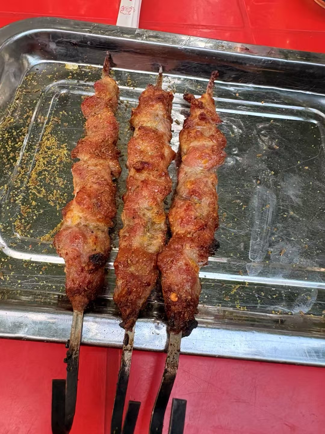 深夜放毒 假中你们吃的什么我出去玩了一天，有点累，吃点喝点吧 
