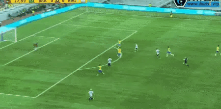 17岁的埃维切里会是下一个梅西吗？2005年U20世青赛，梅西一举成名。而如今的