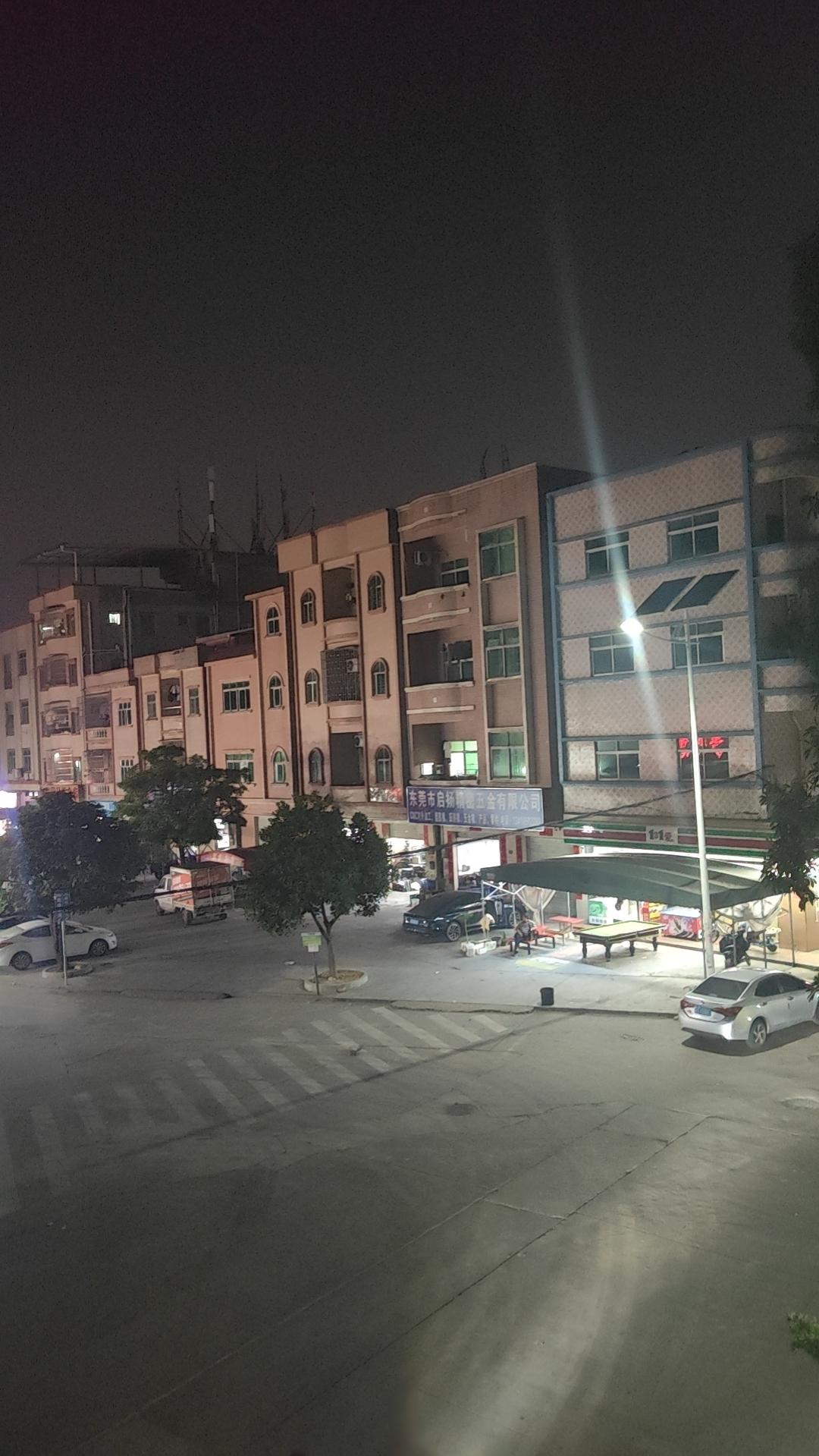 逻辑思维是自己的，别人拿不走。
一言一行都为思想所左右。
向前走，还是留下来，方