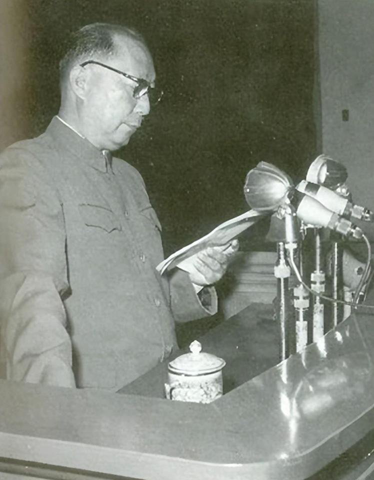 1952年老红军从朝鲜回国，杨成武亲自探望：毛主席嘱咐好好安排你

“老李，咱们