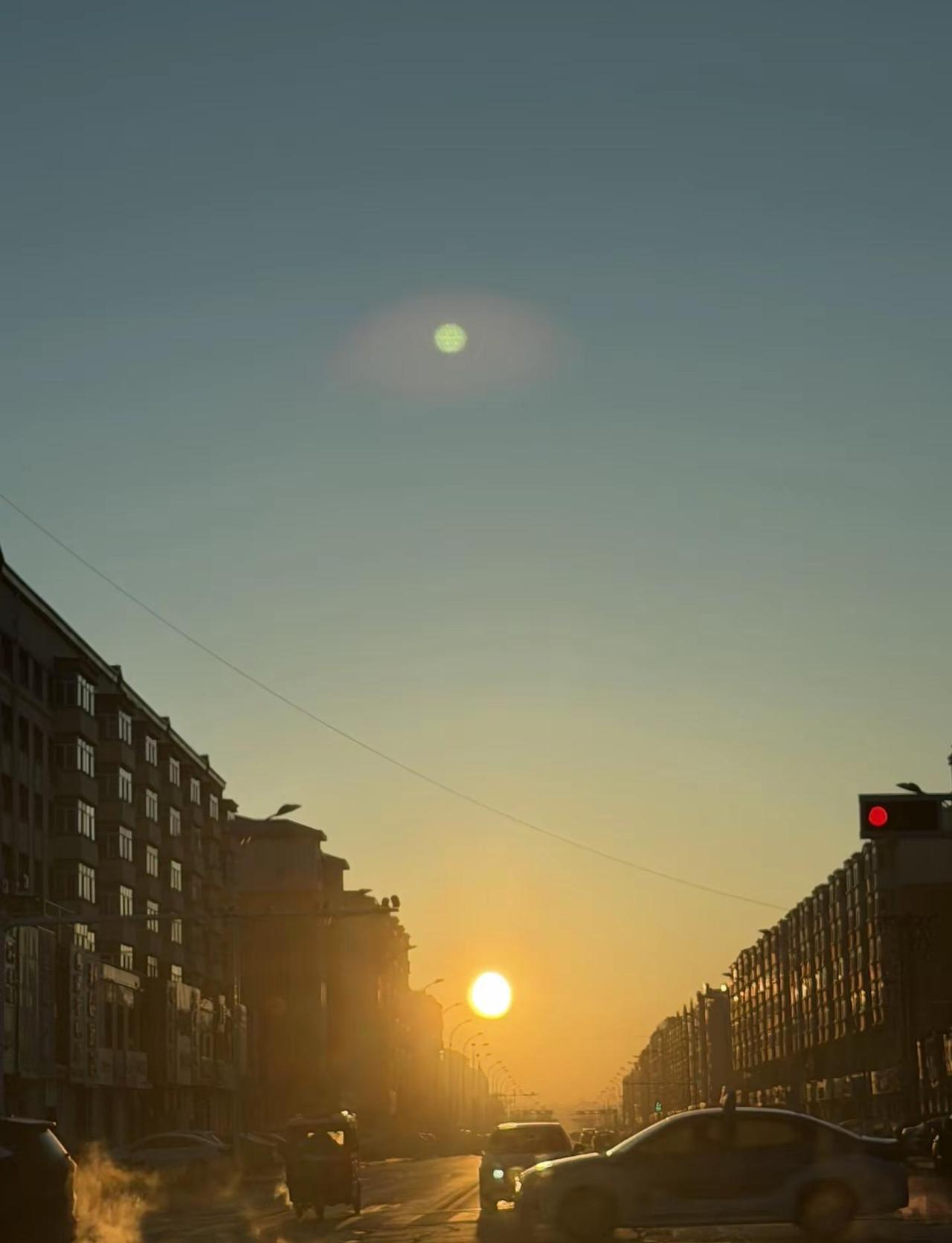 平安 是顶级的富贵局 别嫌日子沉闷 那不是平庸 是岁月静好