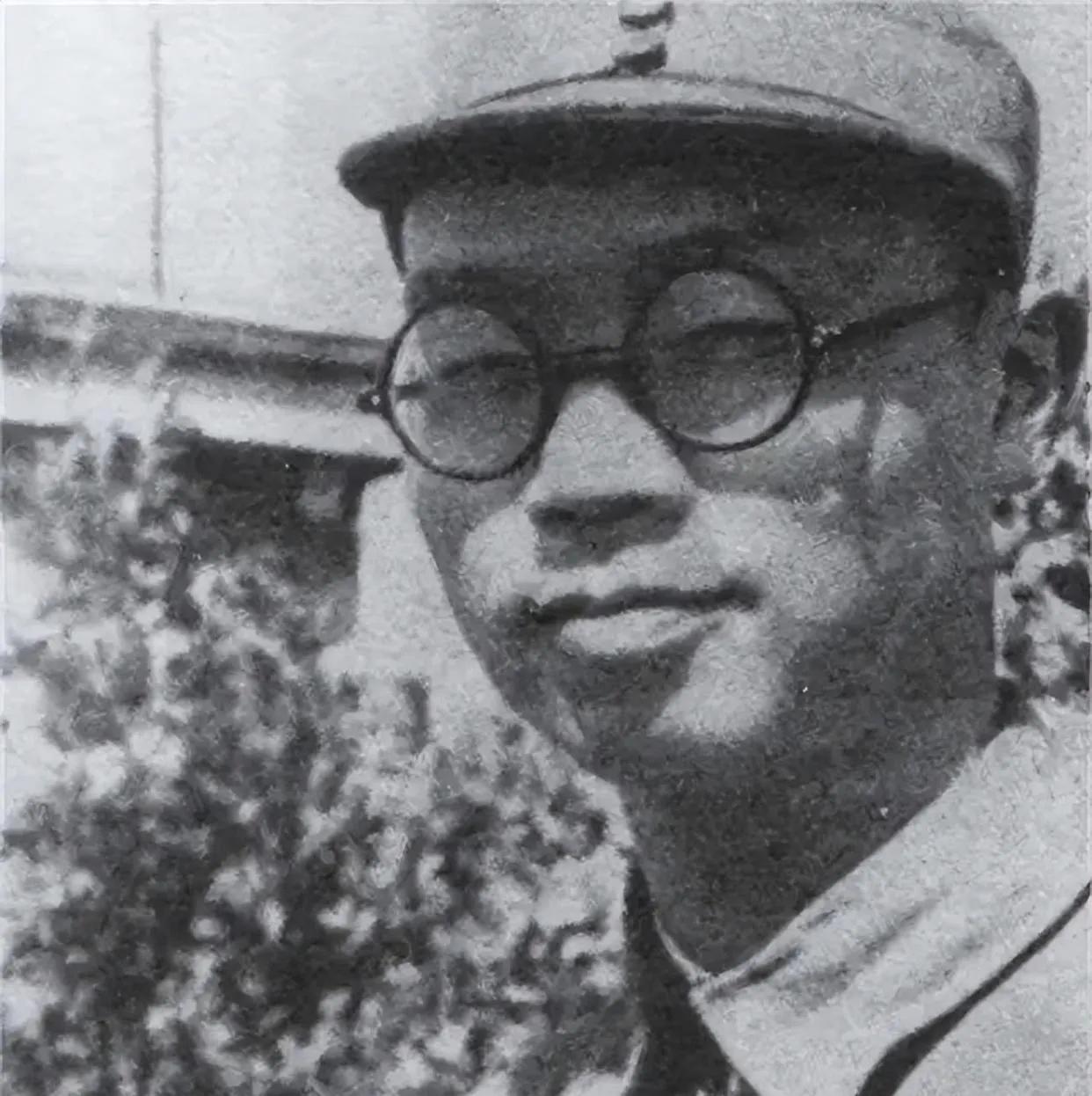 35岁新四军高级将领，突围负伤，举枪自尽！
皖南事变，叶挺率领的9000余新四军
