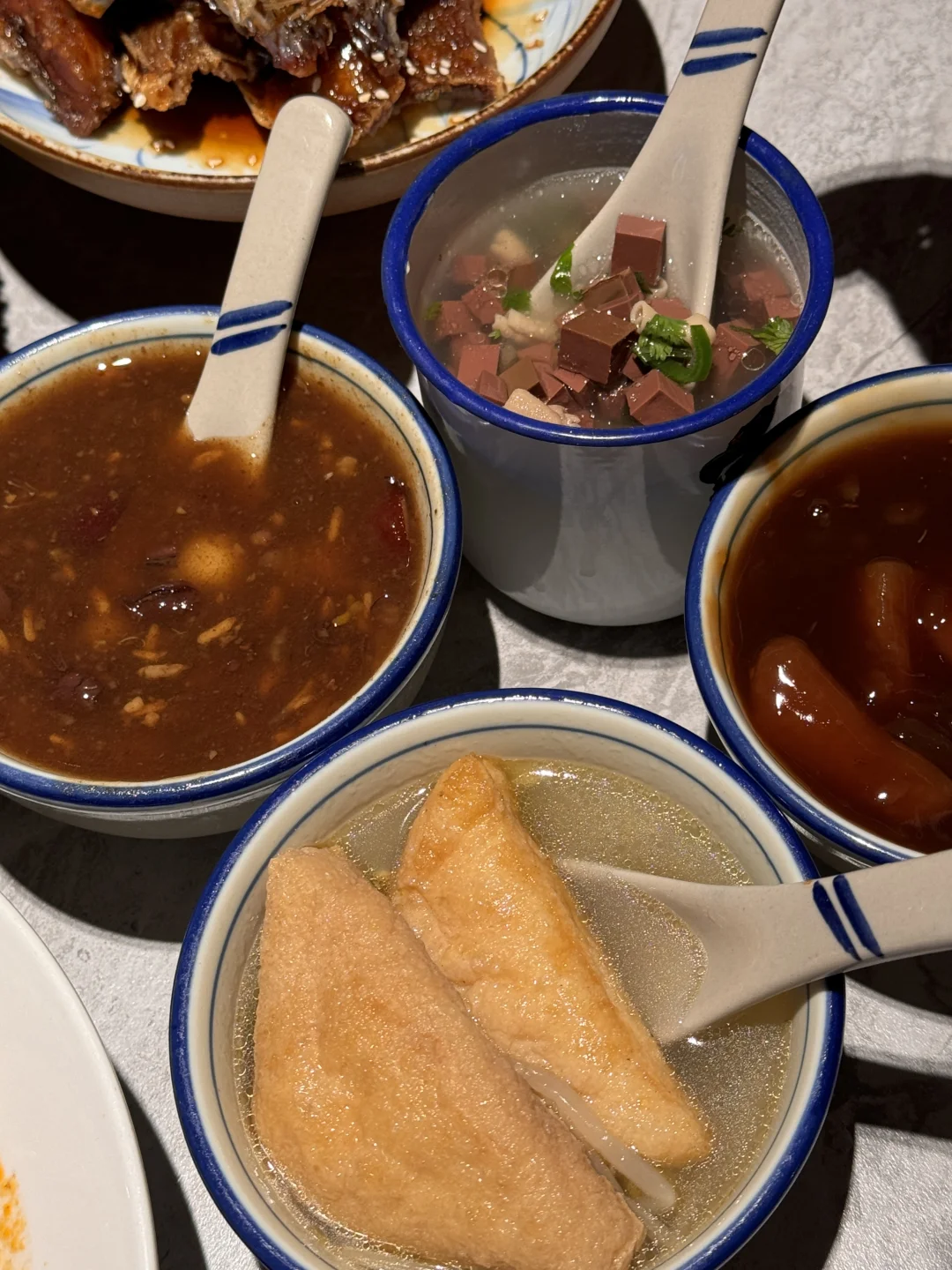 在这里用餐，有一种时光倒流的魔力🪄
