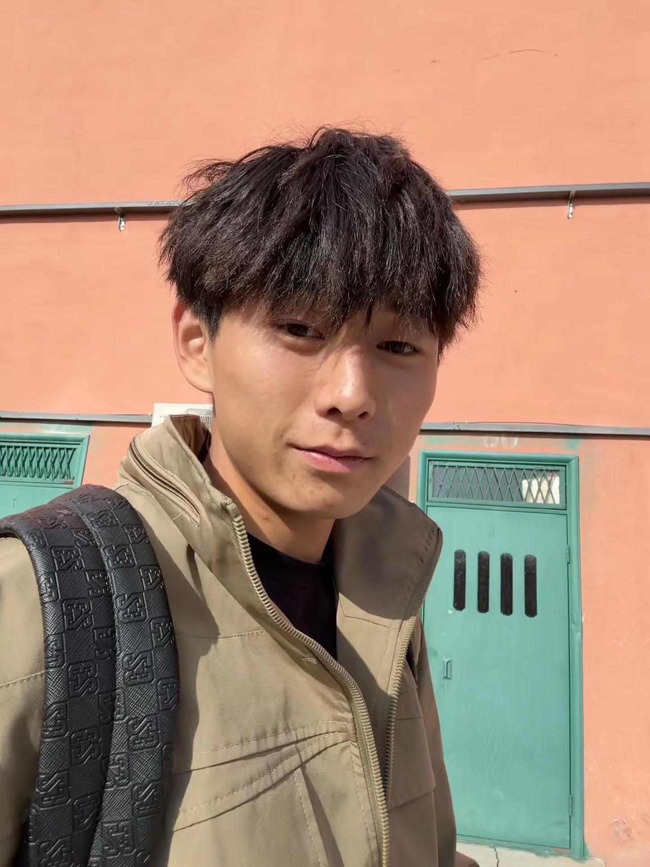 你的脸没有化妆，我却疯狂爱上