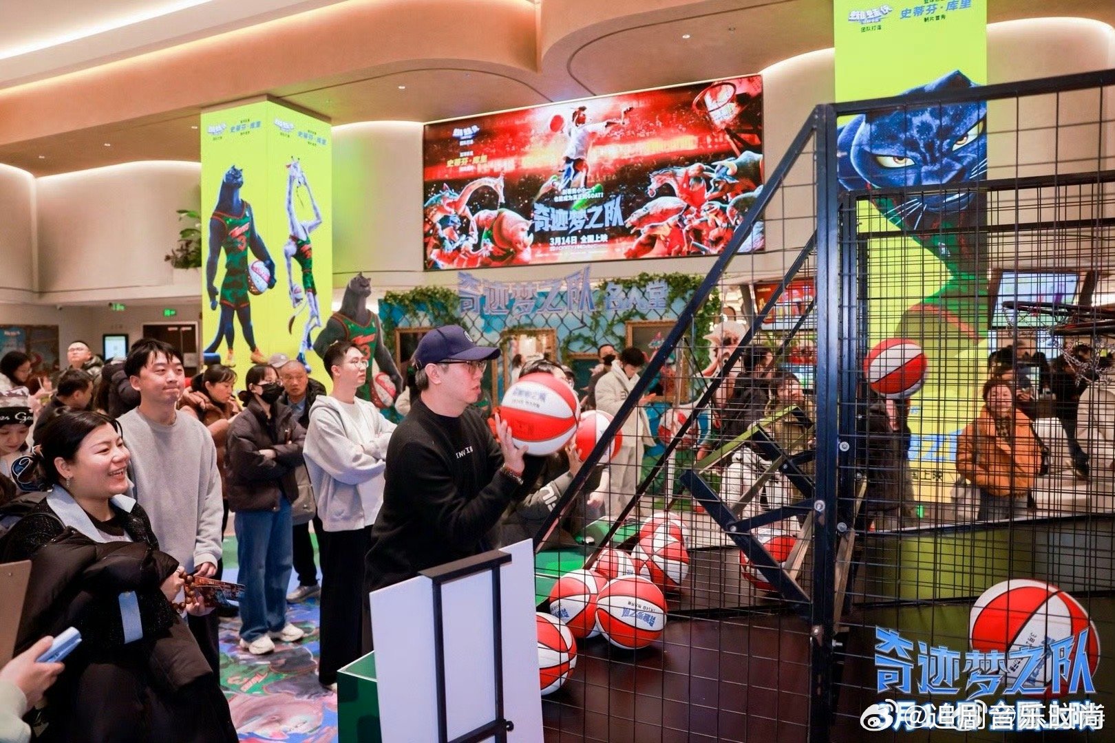 电影也没能逃过库里库里 3月14日，库里生日，电影上映，BGM还是那个刻进DNA