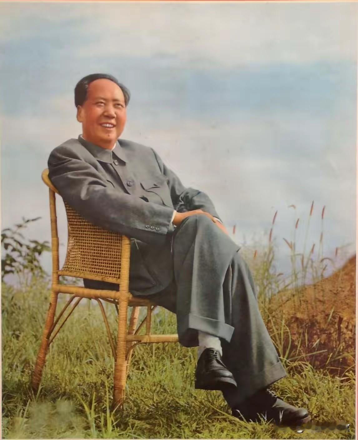 无论是站着，还是坐着，都是那么优雅