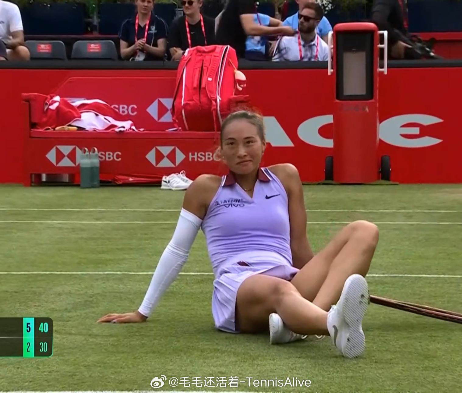 郑钦文6-2拿下第一盘，笑死。郑钦文vs拉杜卡努 ​​​