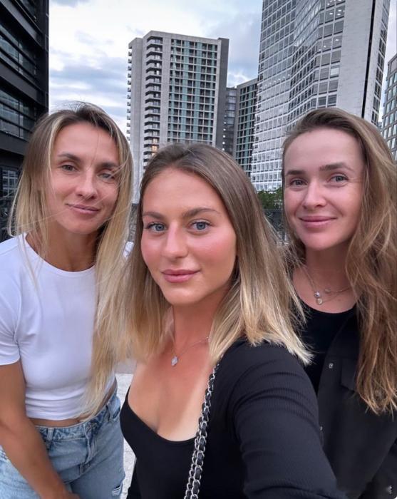 乌克兰三姐妹合影，你们最喜欢谁？热点现场 这很澳网 澳网2026