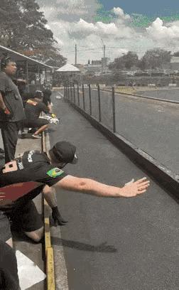 你还别说，
我一个40岁的人，
我都想玩。