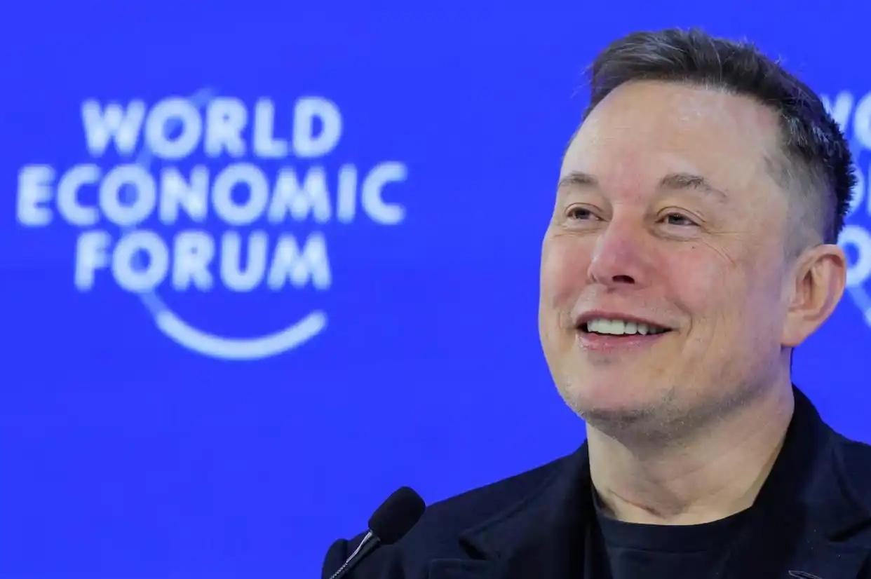 看到消息，特斯拉要花约200亿人民币，从中国采购制造太阳能电池板和电池的设备。目