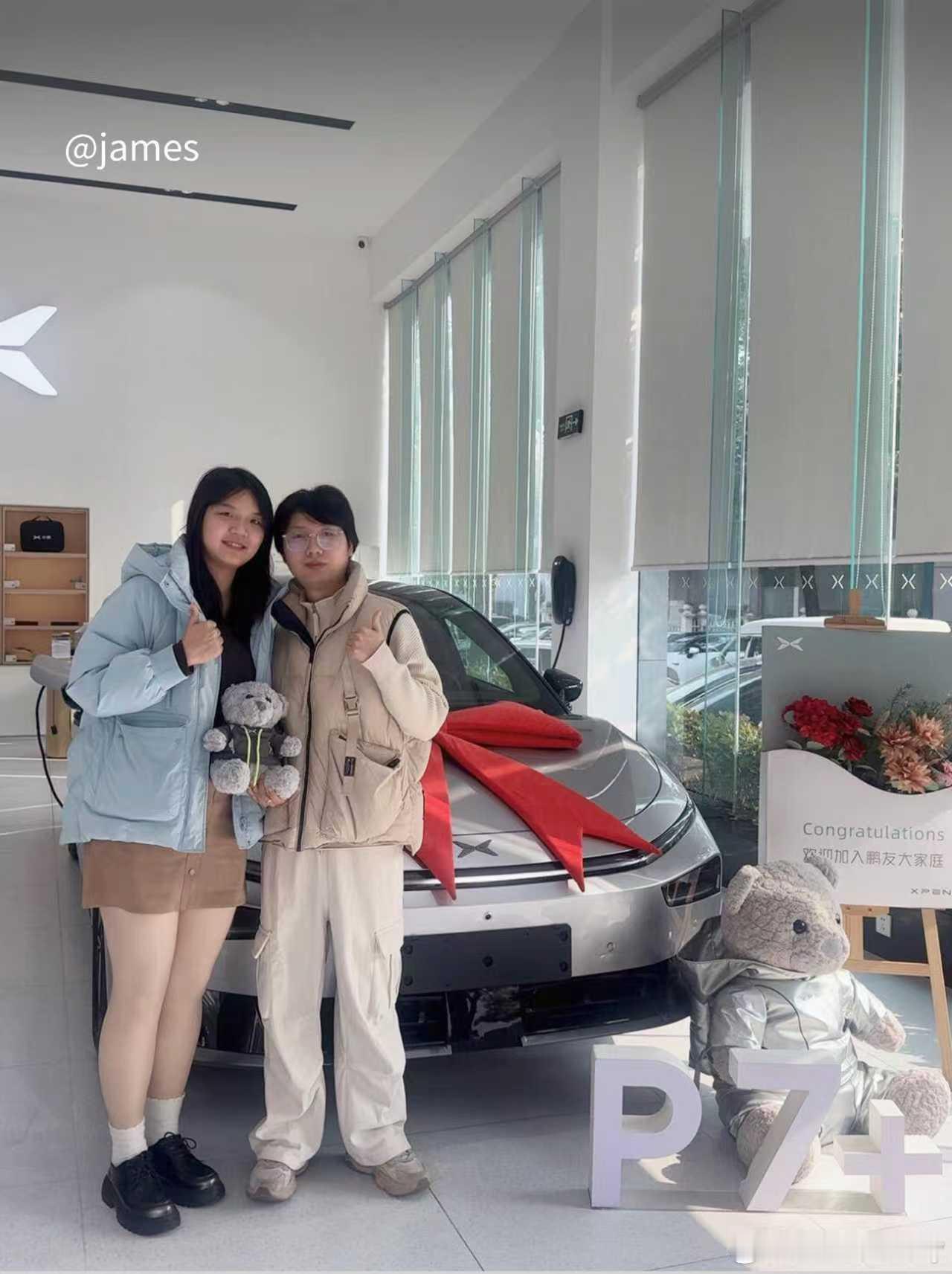 新款小鹏P7+和G7首批车主火热交付新款小鹏P7+和G7的首批车主已经火热交付，