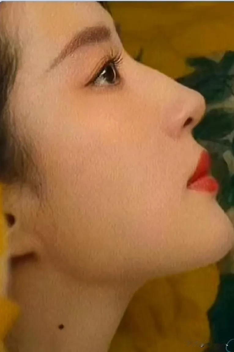 中国女人，一辈子有一个致命的“优点”：

1、她除了承认自己嫁错了人之外！其他任