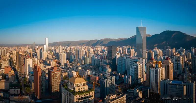 兰州楼市：

经过连续数年的调整，兰州楼市的泡沫基本消化完毕。就算是核心的城关区