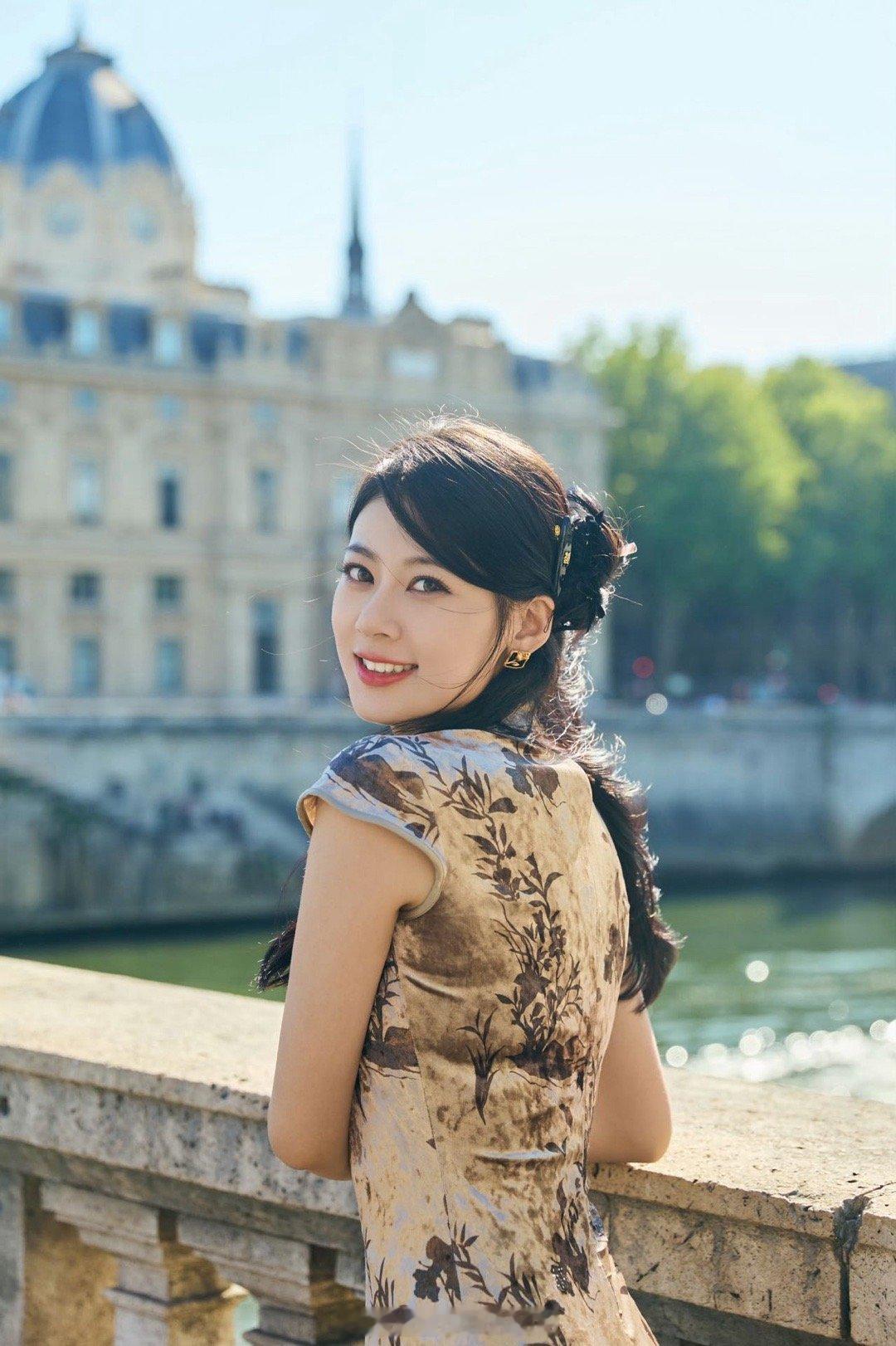尚雯婕把张予曦赵昭仪哄成胚胎了 发现这段哄人片段超有意思！对赵昭仪说“适合所有的