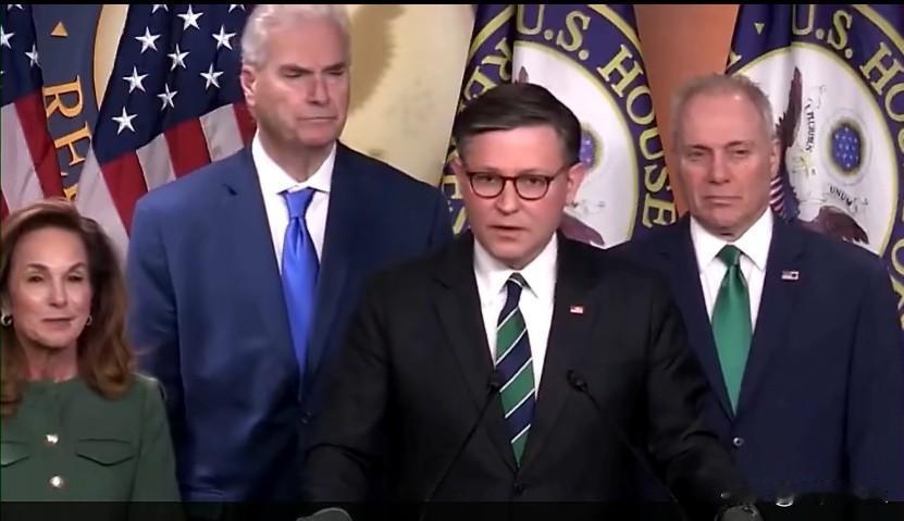 美国众议院议长约翰逊为总统决策辩护：“我认为他的决策是基于情报信息的，无论谁是总