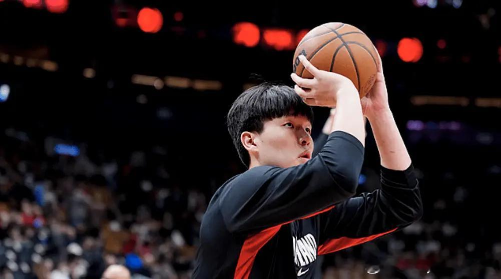 队记：杨瀚森被下放到发展联盟混音队，将出战明日比赛今天刚打完NBA，明天就去发展