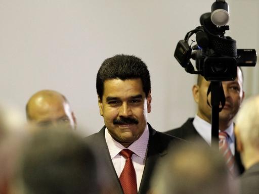 真的是被马杜罗吓到了，没想到一个多月没见他现在已经成了这副样子，看得出来他在美国