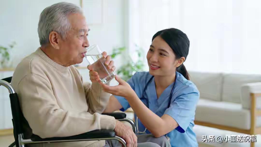 2026年社保体系迎来重磅新成员，长期护理保险正式全国落地，这一国家层面的独立社