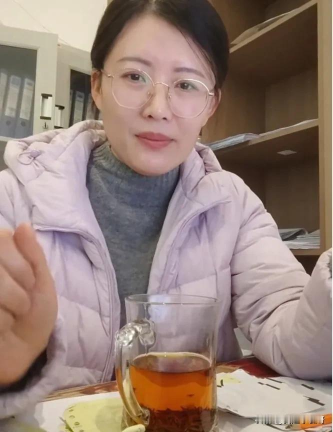 猜一下是做什么工作的？