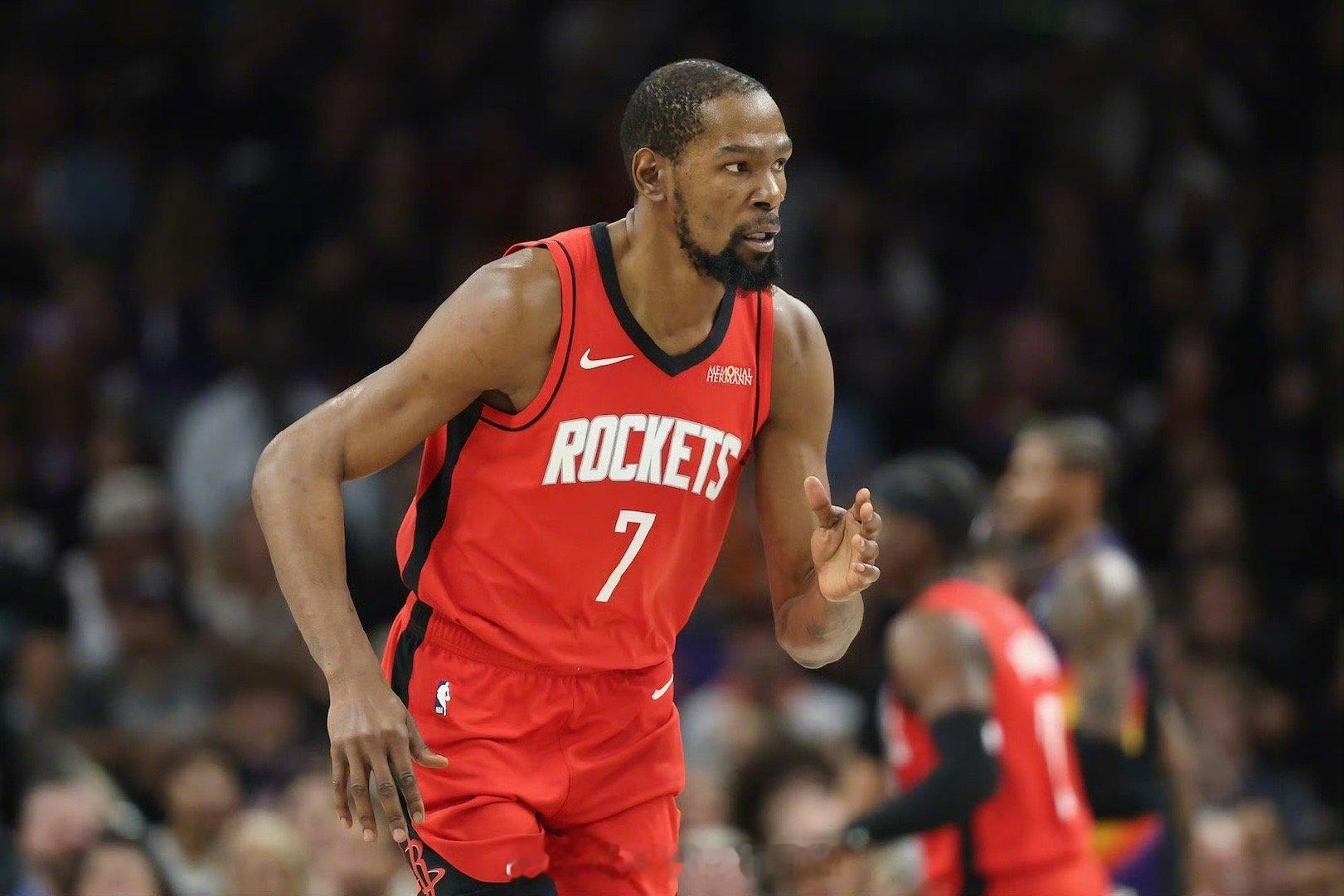 杜兰特谈球队连胜势头：“就比赛风格和我们过去一周左右一直以来的连续性来说，这很棒