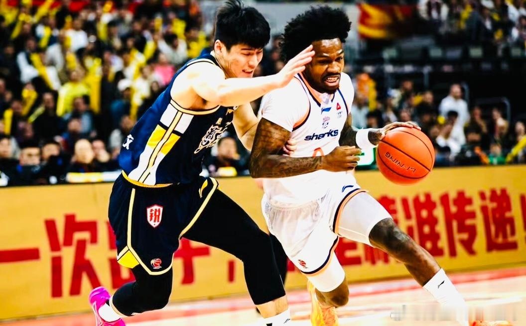 赛事预告：CBA俱乐部杯1/4决赛焦点战：广东VS上海今夜上演巅峰对决2月6日2