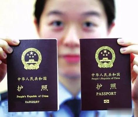 出去了就别回来！大使馆警告：放弃中国籍的明星，严禁持中国护照捞金！
随着全球化趋