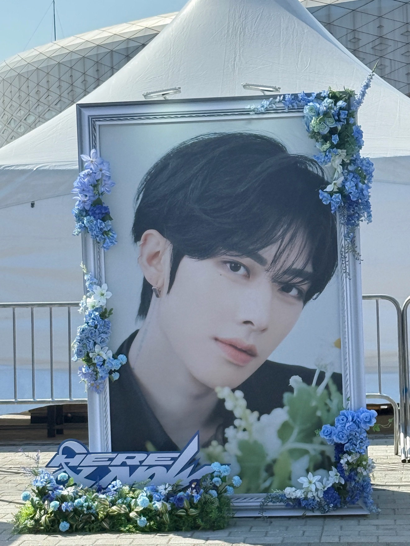 【真·风光大葬】ZB1 解散演唱会花墙谁的主意…