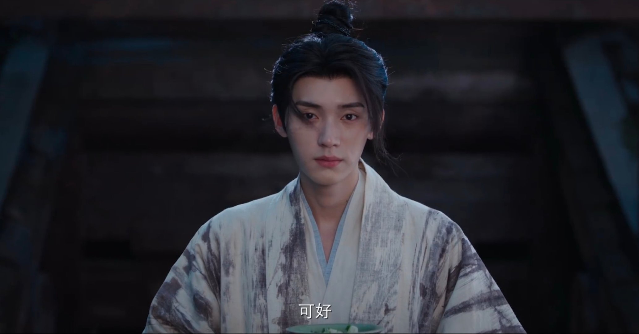 江湖cp情感浓度还挺高的，吉吉镜头特色之一爱大怼脸预告里就能体现 