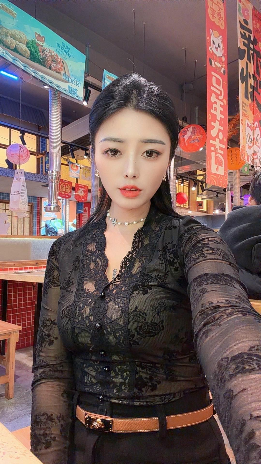 最好的感情是 你喜欢他 他也喜欢你 而你们没有在一起