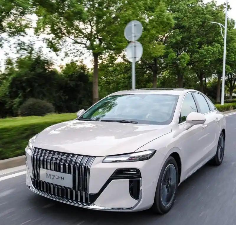 东方美学碰撞超级混动，终身质保的荣威M7 DMH以2050km续航

9月17日