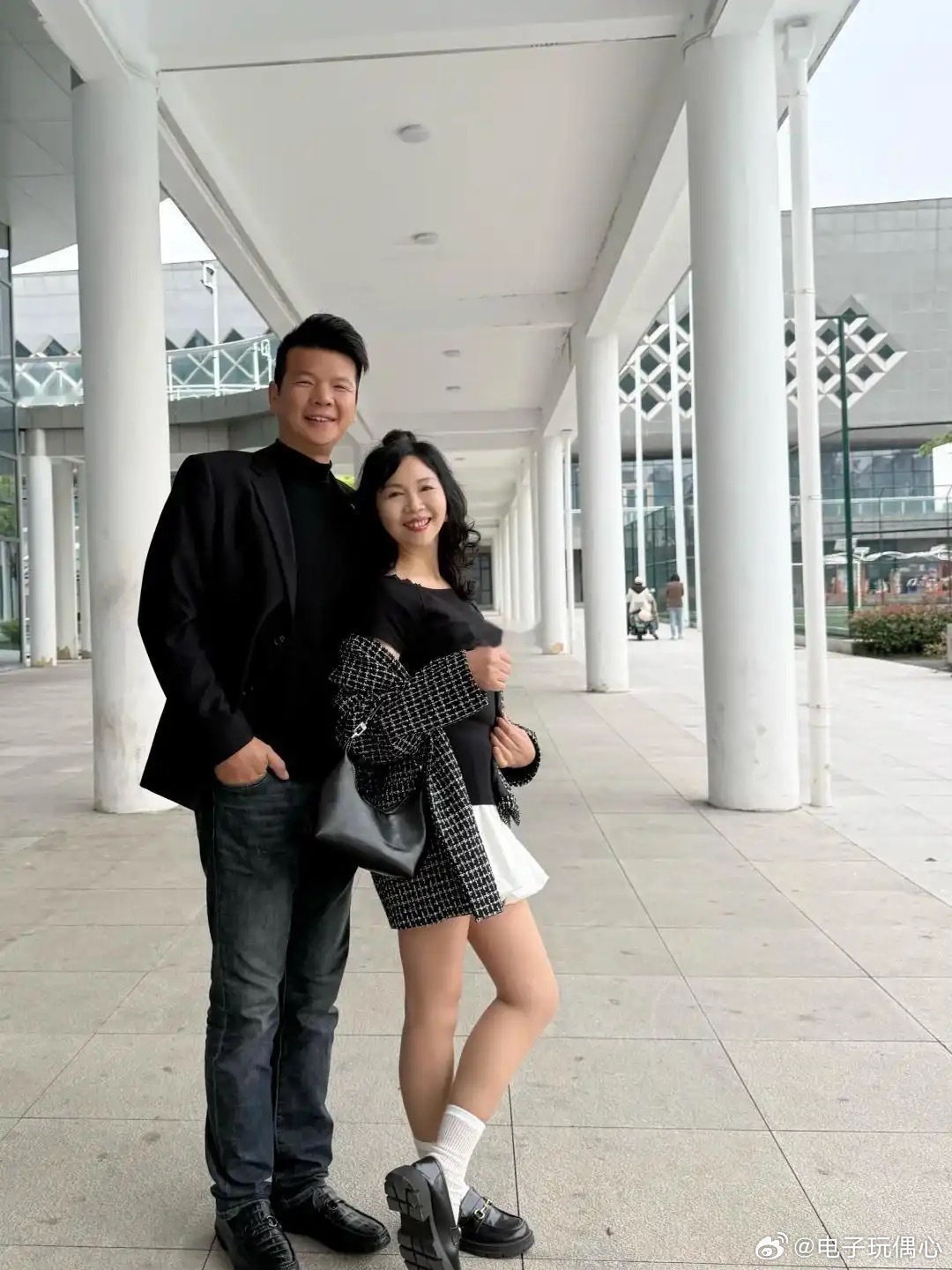 我不信62岁的人这么显年轻…… 
