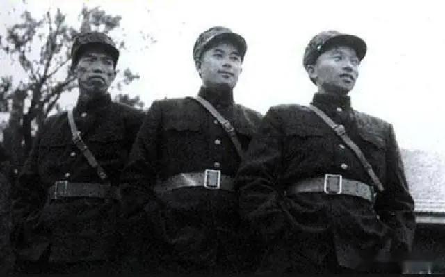 1985 年福州军区被撤，司令员江拥辉远赴北京开会，却发现自己并无新任命，回到福