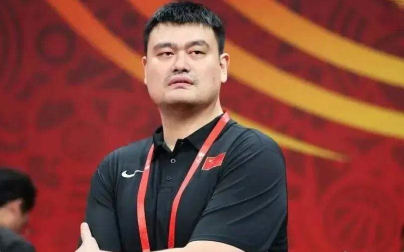 姚明可以领养老金了！开始还不信，他80后顶多45岁，原来是真。

领取NBA养老